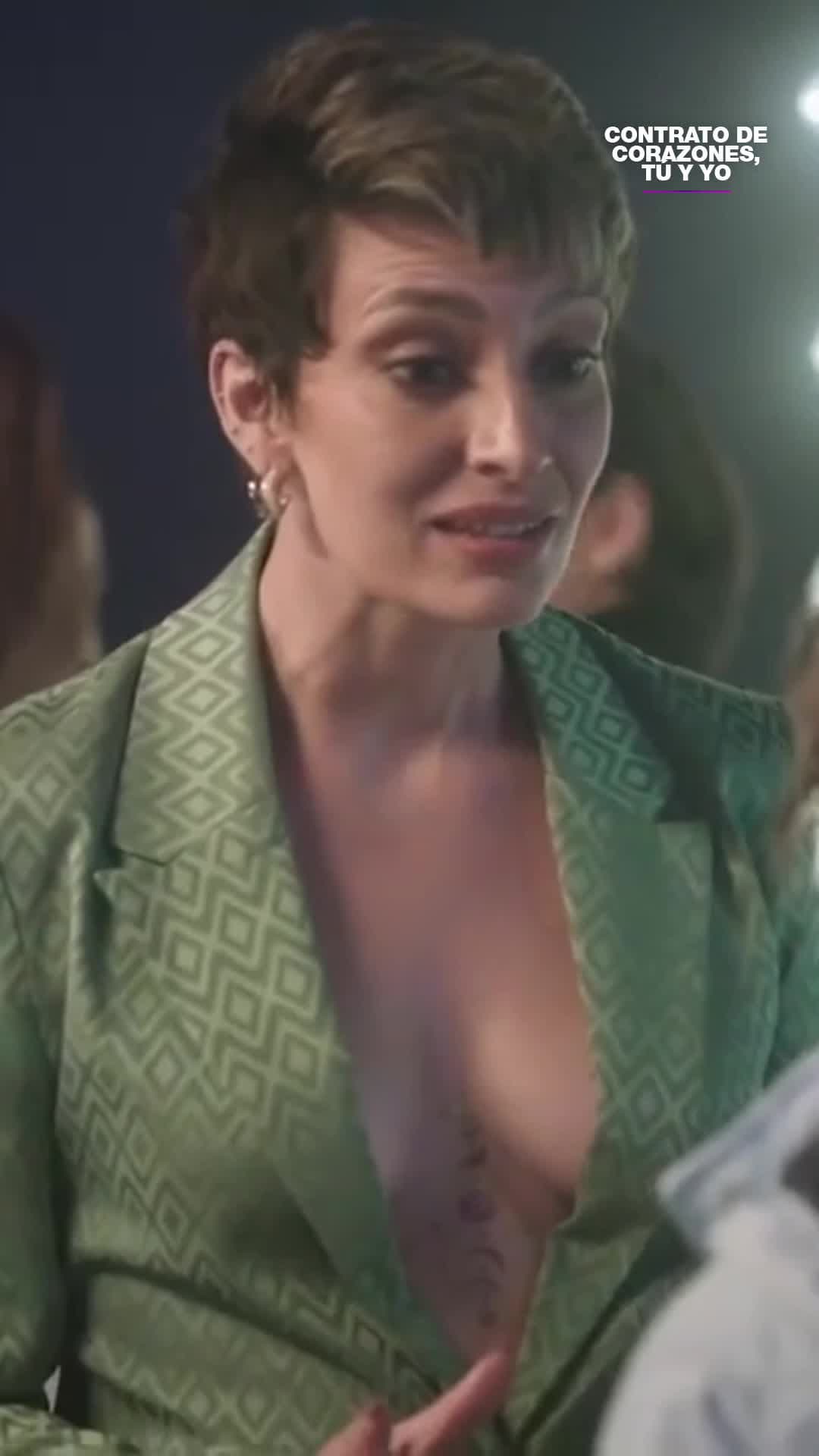 Fery encuentra trabajo por accidente, un agradable accidente