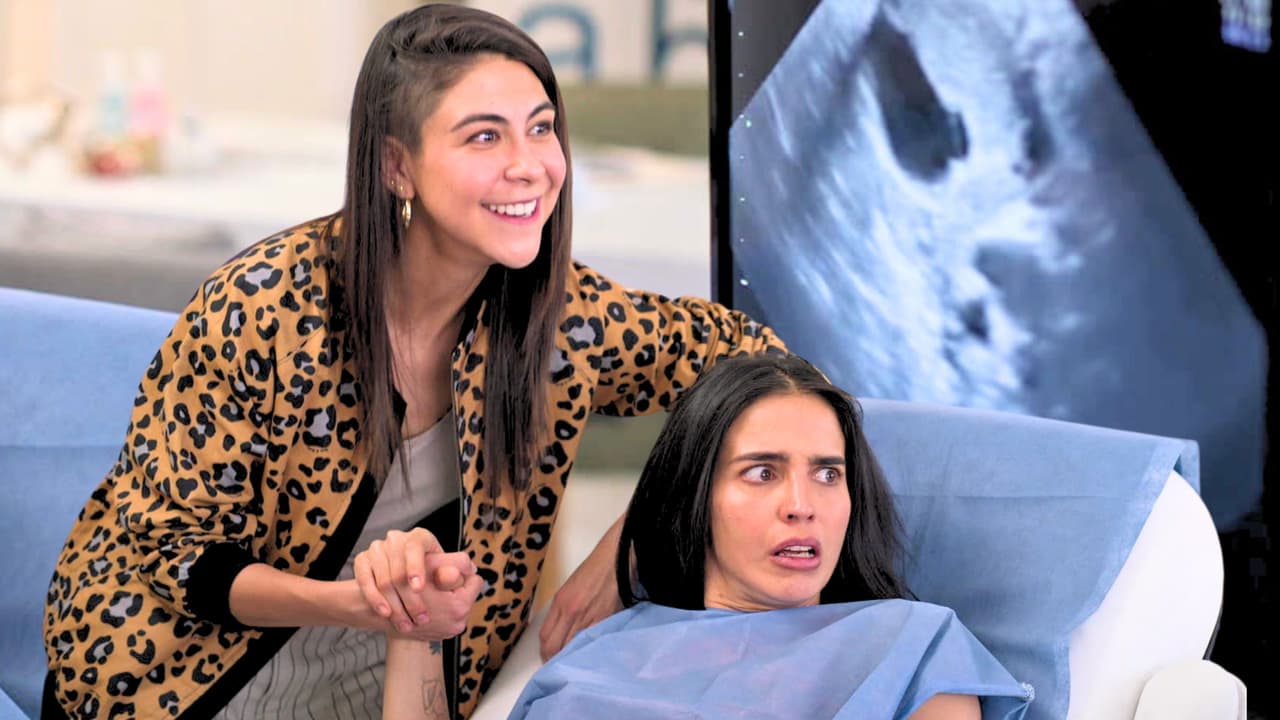 LALOLA 2: Lola le confiesa a Alexa que no sabe quién es el papá de su bebé