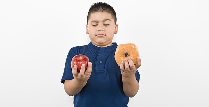 Doctor habla sobre el alto riesgo de padecer de cáncer al consumir alimentos ultraprocesados 