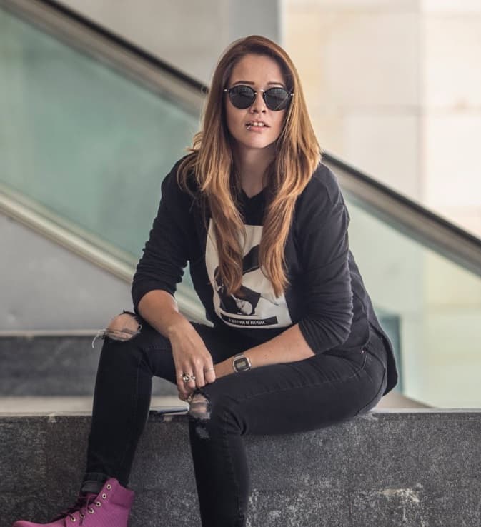 Griss Romero es otra bella chica que está alborotando Youtube con su talento y voz, por eso quedó nominada en De Cover a Cover. Ella tiene más de 407 mil suscriptores y más de 108 millones de visualizaciones en Yotube.