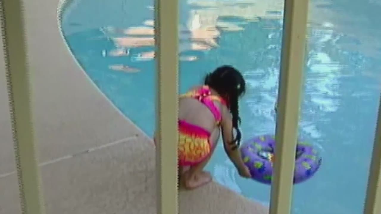 Durante las vacaciones, muchos niños tienen que quedarse solos en casa, por lo que es importante establecer algunas medidas de seguridad para evitar accidentes que pudieran terminar en una tragedia o bien, llevarlos a alguna de las actividades locales que se ofrecen.