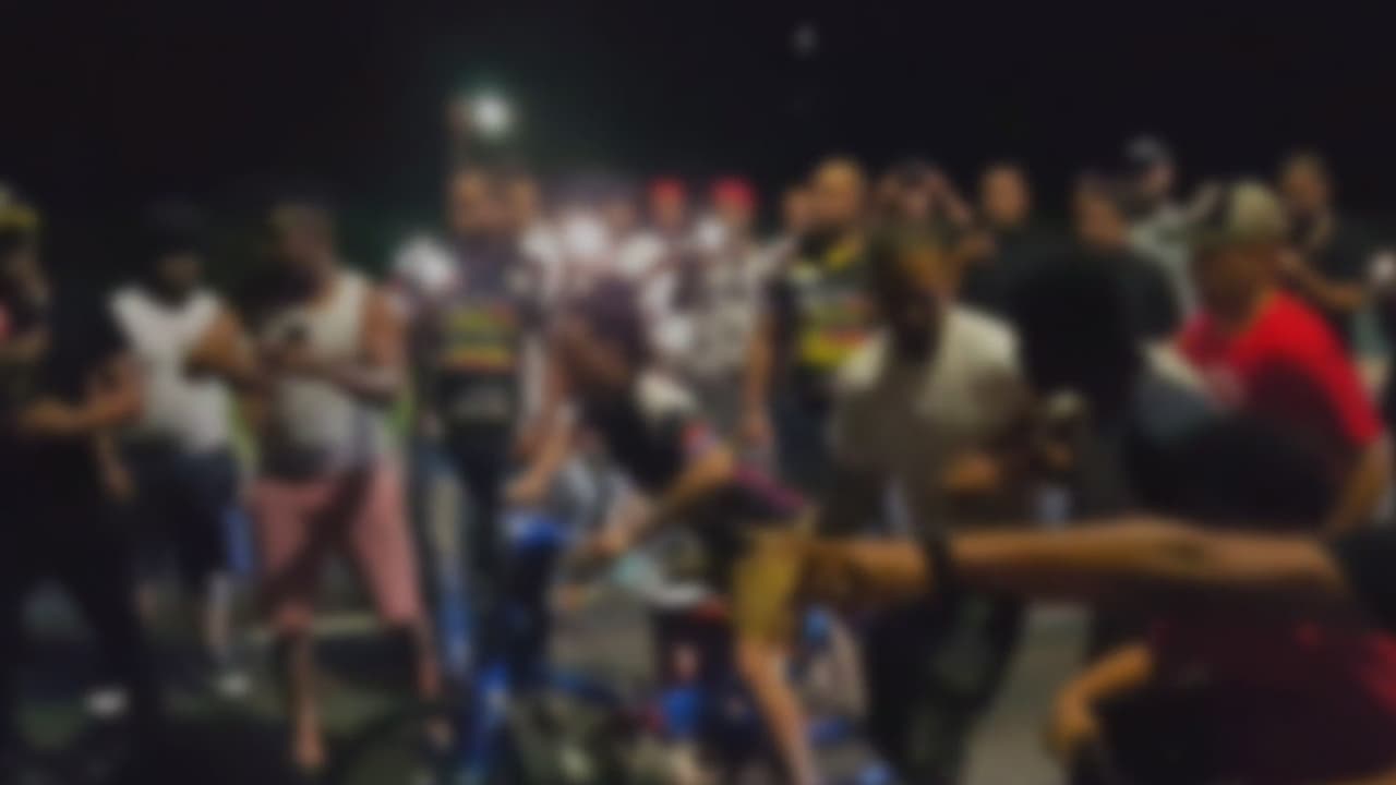 Video: Así fue una carrera clandestina que detuvo el tráfico en Nueva York