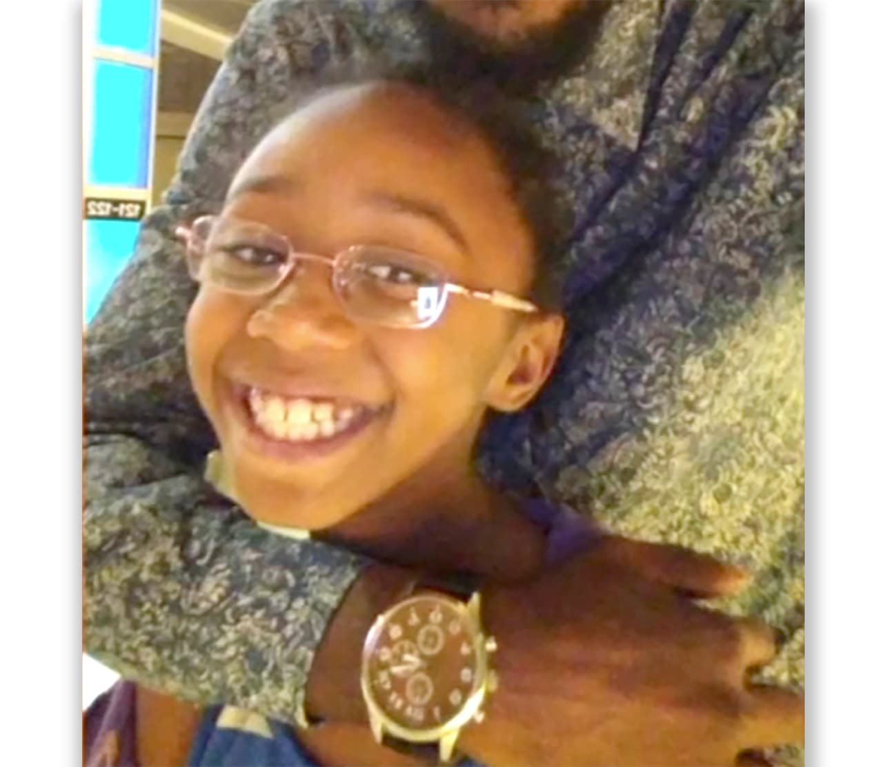 Summer Bell Brown, de 10 años de edad, recibió un disparo que acabó con su vida.
<a href="https://www.univision.com/local/arizona-ktvw/ella-estaba-dormida-cuando-le-impacto-la-bala-nina-de-10-anos-muere-en-su-casa-tras-pelea-entre-conductores-video?fbclid=IwAR3FELCnuLKHnYD0wxrX3WxpjWkTtH6Rb7UmrBGPJ7wtfYcoZ0oO_GC2vtc" target="_blank">"Ella trató de respirar, pero no pudo" relató la madre de la víctima. </a>
<br>