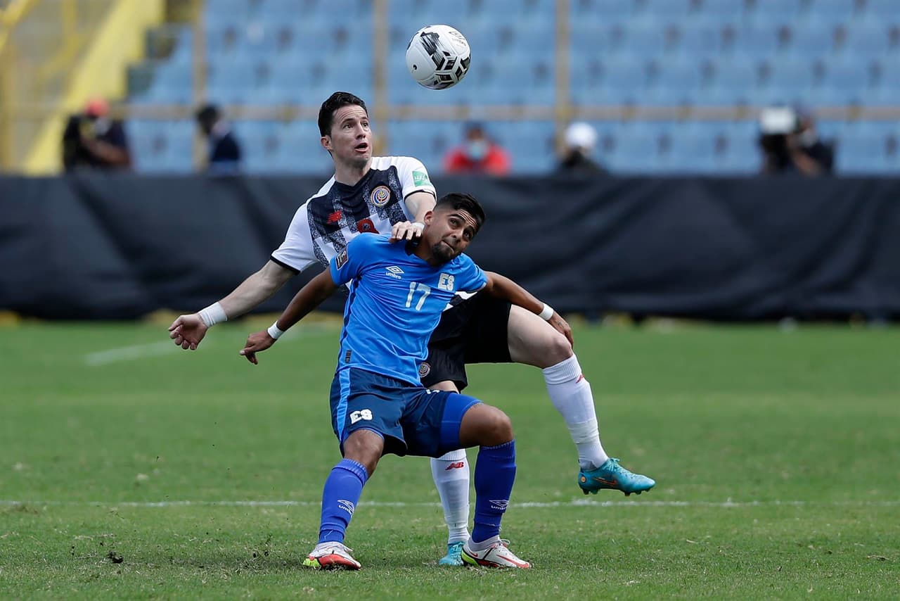 Costa Rica hizo la tarea en el Cuscatlán y está más vivo que nunca en la Eliminatoria de Concacaf rumbo a la Copa del Mundo de Qatar 2022.