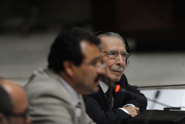 Uno de ellos, Miguel C. Sánchez, de 57 años, dijo que en julio de 1982 los militares llegaron a la comunidad de Trapichitos en Santa María Nebaj, del departamento noroccidental de Quiché, y dieron muerte a su suegro Sebastián Cobo.