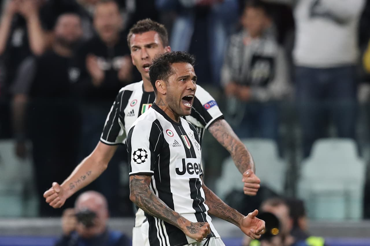 Análisis: Mandzukic le va a dar el Balón de Oro a Dani Alves