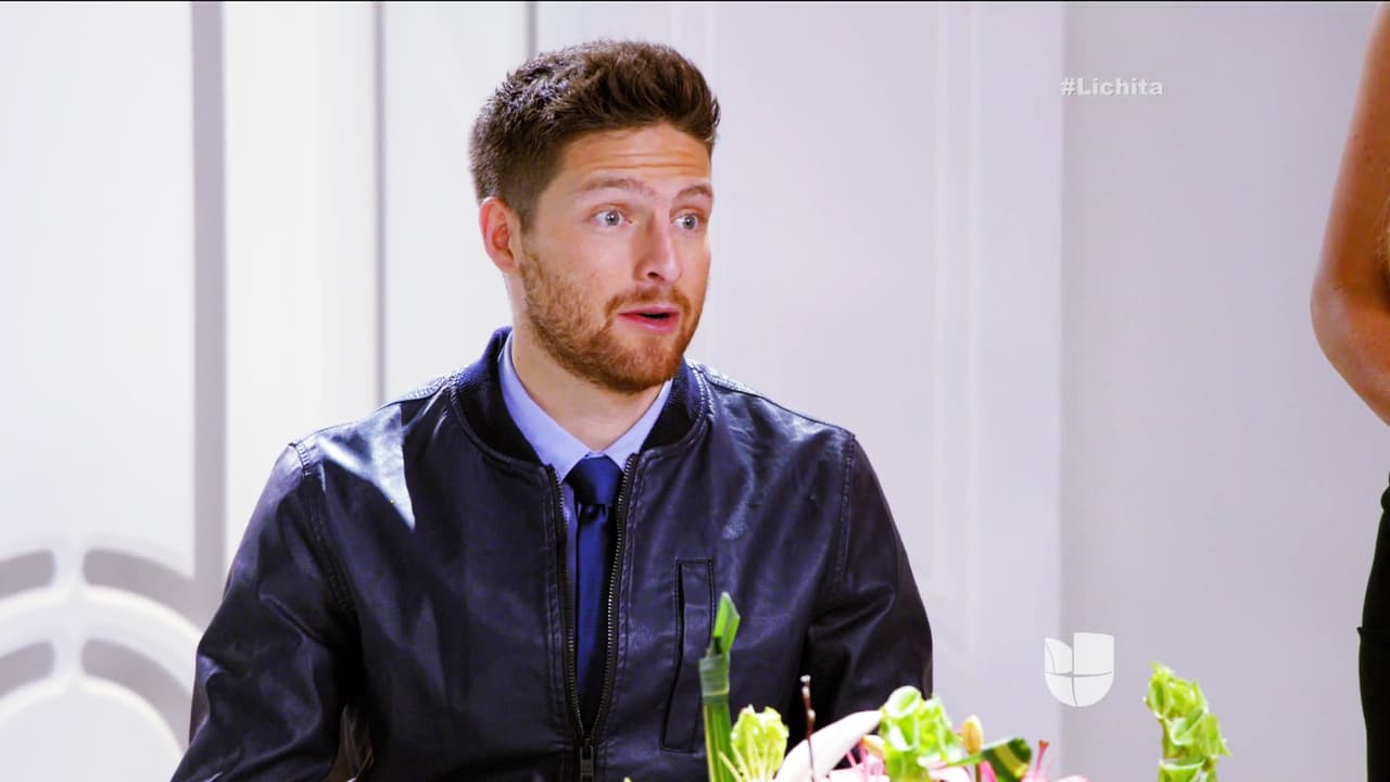 Alex ya terminó con su entrevista.