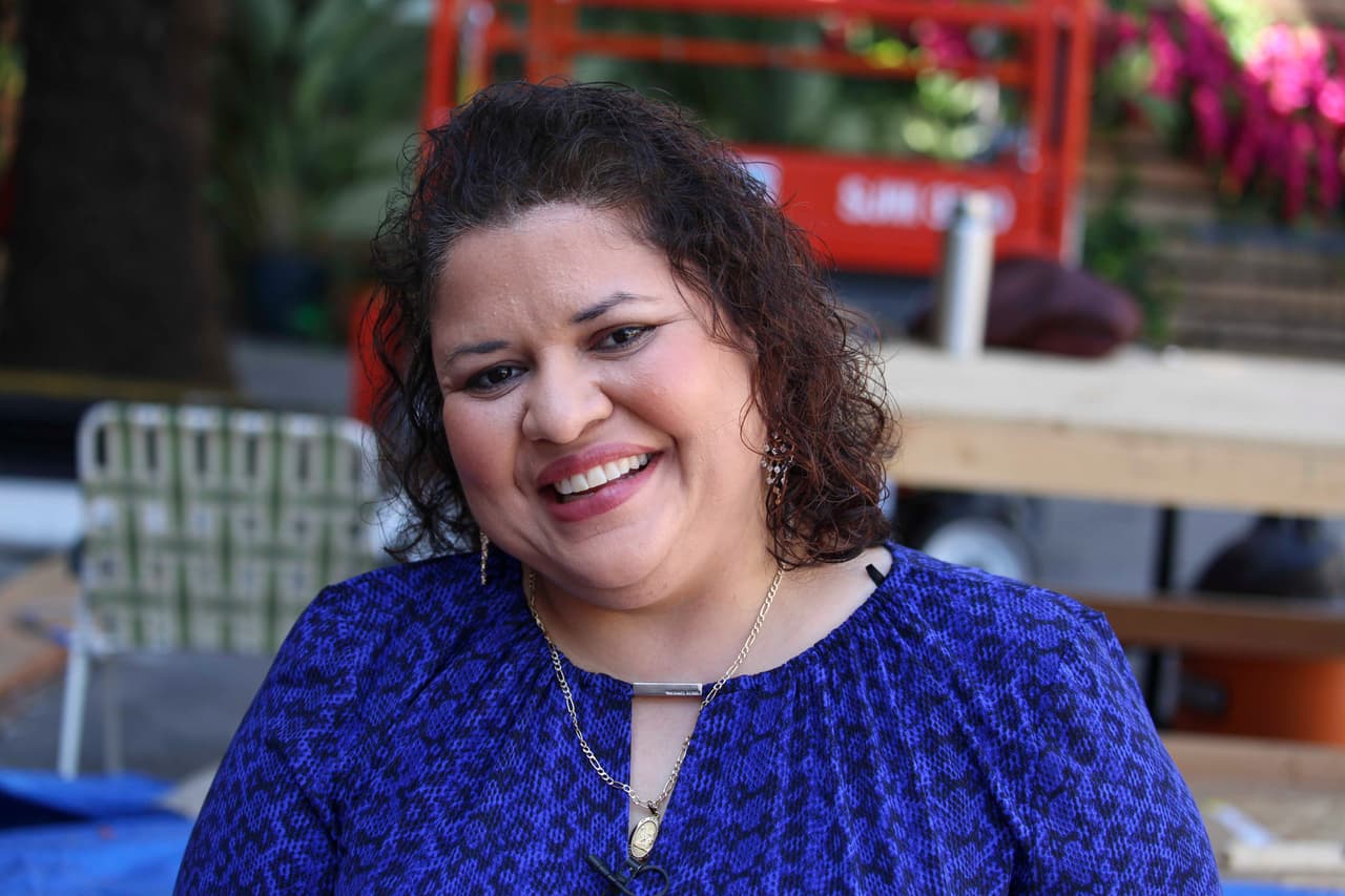 Olivia Calderón se siente bendecida por el apoyo que ha tenido por parte del personal de su trabajo.