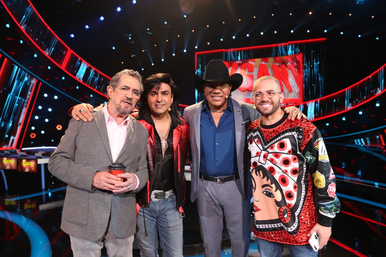 Estos jueces no la piensan dos veces para posar ante una foto.