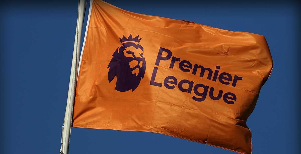 Inglaterra planea vetar de los estadios a los aficionados no vacunados