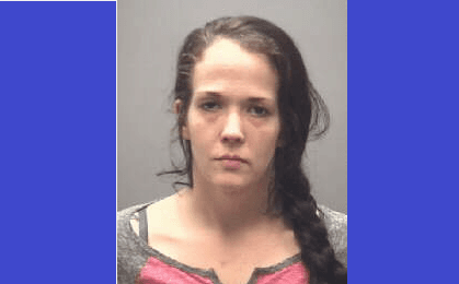 Mujer es acusada de abuso infantil por consumir drogas cerca de su bebé y otros cargos relacionados con drogas