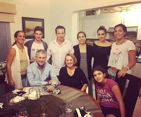 Plutarco Haza y Ludwika Paleta estuvieron casados durante nueve años y tuvieron un solo hijo en común.