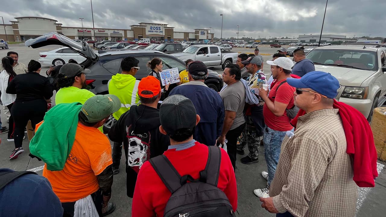 “Los jornaleros son los que menos ganan”: experto nos habla de los abusos que sufren estos inmigrantes en Texas