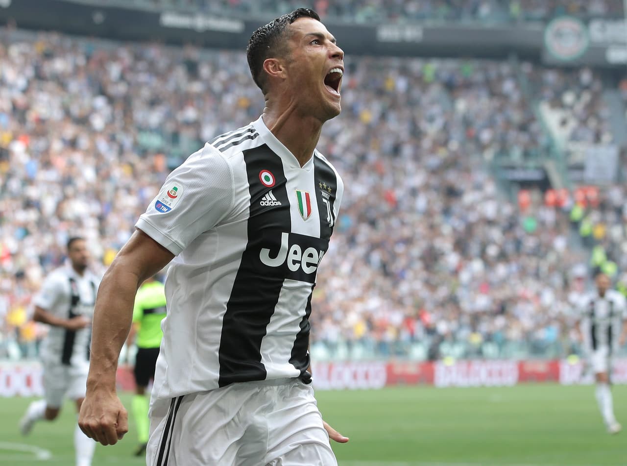 Cristiano Ronaldo anotó doblete en el triunfo 2-1 de Juventus contra Sassuolo en la Jornada 5 de la Serie A de Italia y así marcó sus primeros tantos en la Liga.