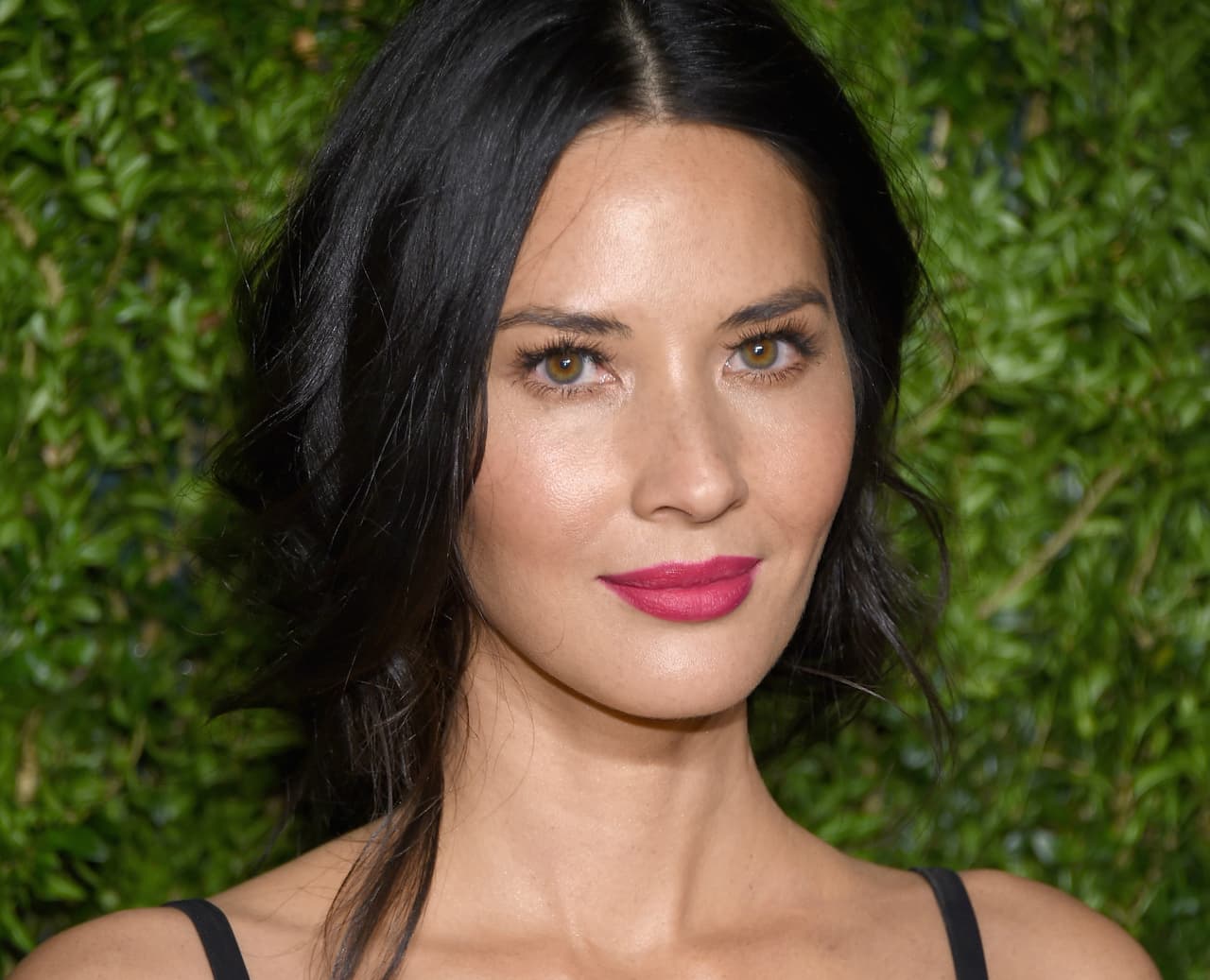 La actriz Olivia Munn ha hablado de sus ataques de pánico, que durante un tiempo confundió con asma. También de una etapa en la que vivió con un desorden compulsivo, por el cual se arrancaba las pestañas. "El médico me explicó que tu vida no tiene por qué ser mala para tener un ataque (...) Me he dado cuenta de que mientras más hablo sobre eso, menos sola me siento”, ha comentado.