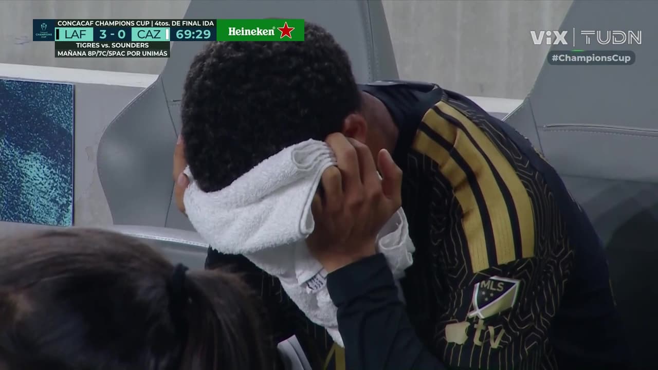 ¡Así fue la ovación de pie que le hicieron al autor del doblete vs. Cruz Azul!