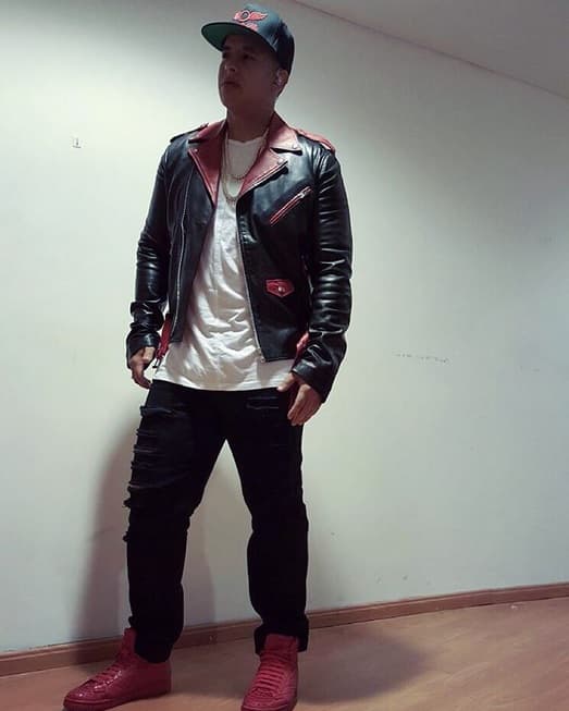 Por su parte, Daddy Yankee tiene dos nominaciones en la categoría urbana por su tema 'Sígueme y te sigo'.