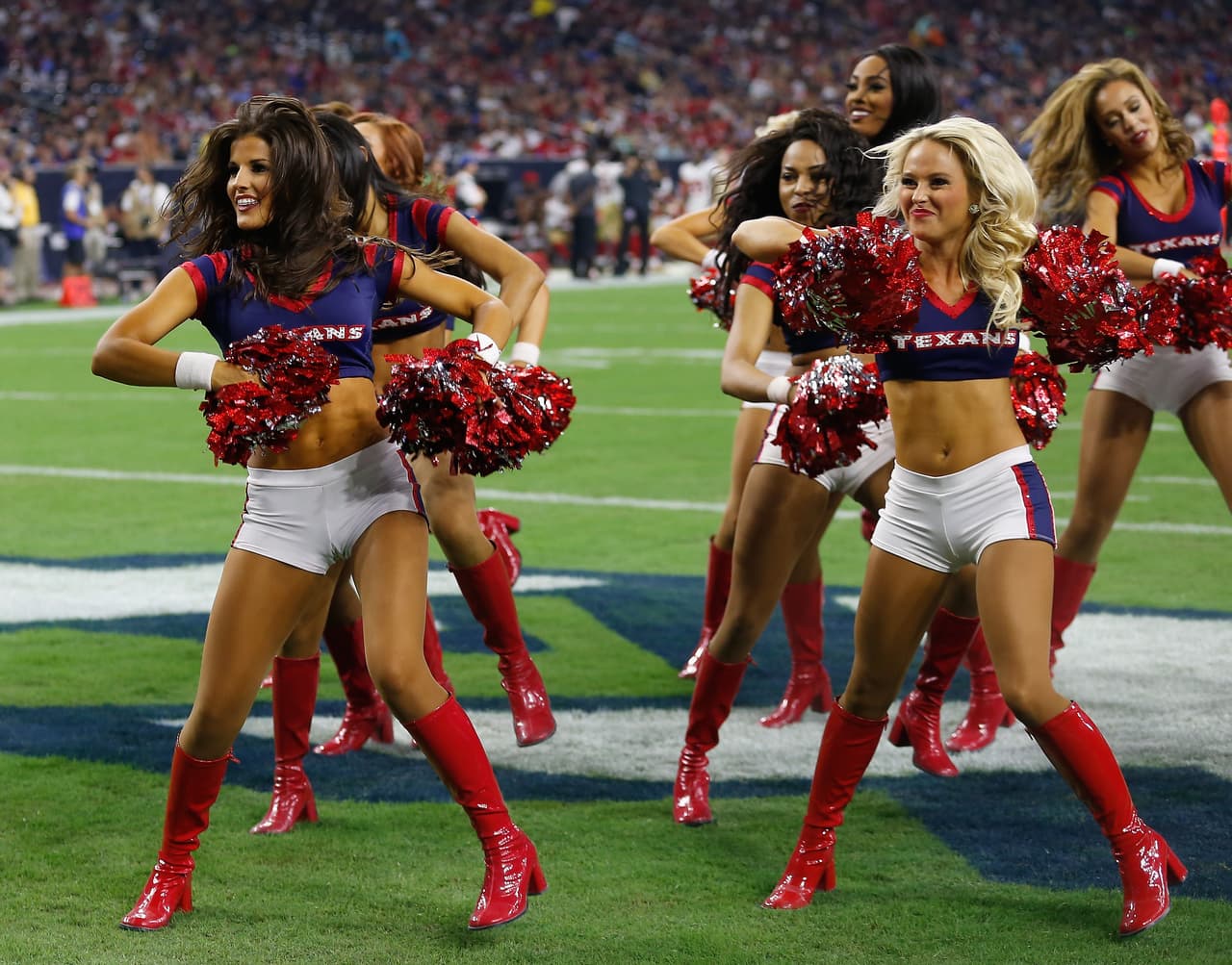 Cuatro años como porrista de los Houston Texans. Esta hermosura hará sus maletas rumbo a Hawaii para el Pro Bowl 2016.