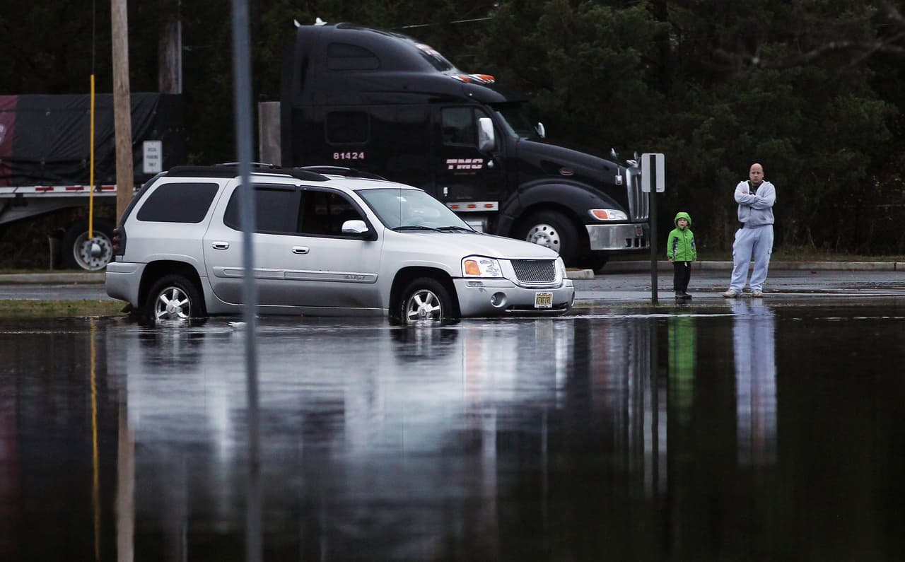 <b>Toms River, New Jersey</b> 
<br>Fue catalogada como la 46 ciudad más segura de Estados Unidos. A menudo es reconocida por sus cenas y cruceros turísticos por el río Lady. 
<br>
<br>Además, la ciudad también incluye campos de golf públicos, parques, museos e instalaciones de patinaje sobre hielo para sus residentes y visitantes.
<br>
<br>
<b>Población: </b>92,543. 
<br>
<b>Ingreso promedio: </b>$76,051. 
<br>
<b>Promedio de seguridad:</b> 89.42.