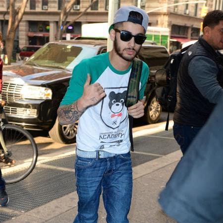 "Mi vida con One Direction ha sido más de lo que alguna vez imaginé. Pero, tras cinco años, siento que ahora mismo es el momento correcto de dejar la banda.", indicó el joven de 22 años.