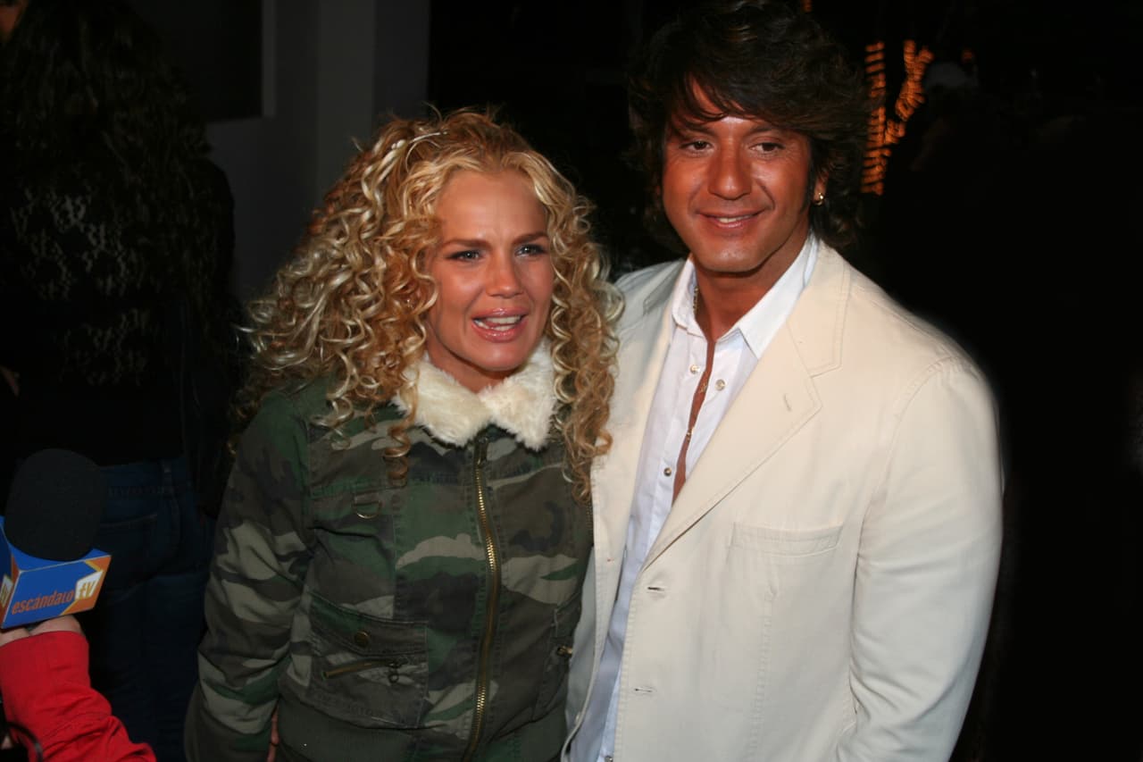 Su relación comenzó rodeada de escándalos, porque floreció cuando Osorio todavía estaba casado con Niurka, pero esto no les preocupó mucho y llegaron al altar en el 2004 después de dos meses de romance. Dos años después su historia de amor terminó y no pudieron terminar peor.