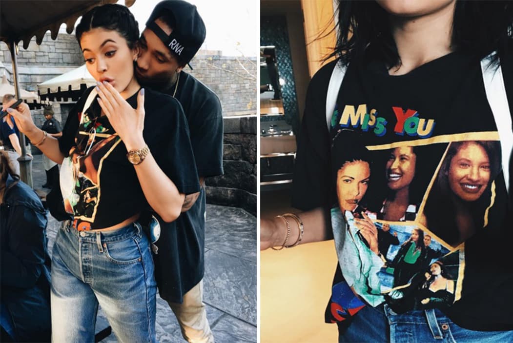 Kylie Jenner es súper fan de Selena Quintanilla, y así lo demostró con esta colorida playera en donde se observa el rostro de la 'Reina del Tex Mex' con la leyenda Miss You.