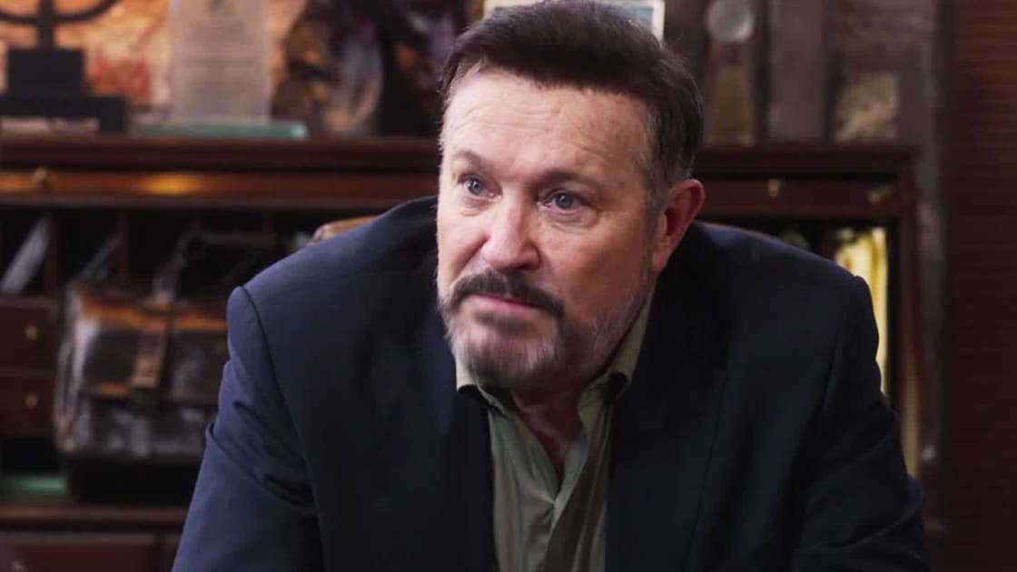 Gustavo inicia su plan para quedarse con la hacienda Cruz | Mi Rival | Capítulo 2