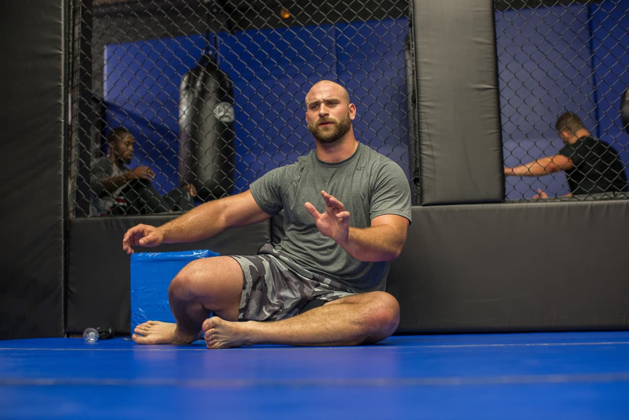 Kyle Long practicó como tackle derecho en las prácticas de los Chicago Bears