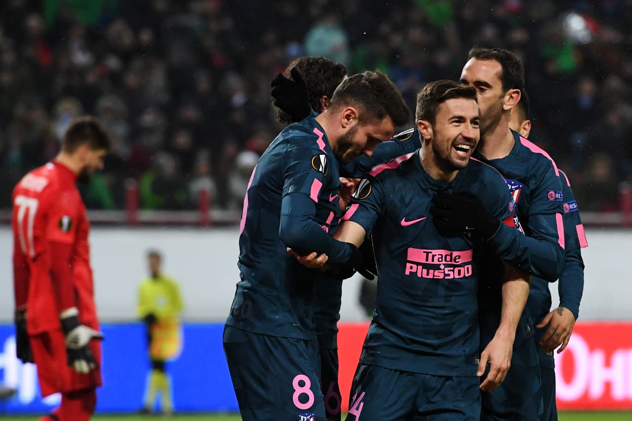 Atlético de Madrid clasificó a cuartos de final de Europa League con ua muestra de dominio contra Lokomotiv de Moscú, al que venció 1-5 en Rusia para dejar la serie golea 8-1 a su favor.