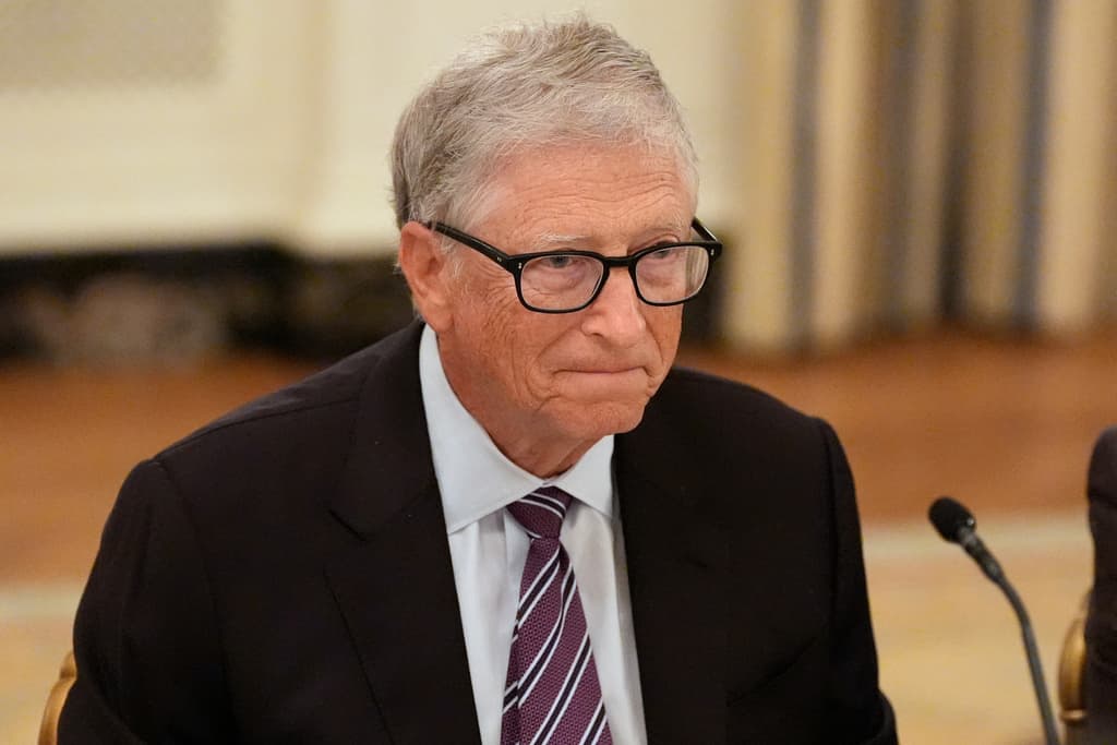 Bill Gates lanza advertencia sobre las consecuencias de la IA: "Será la peor fuente de injusticia"
