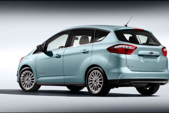 Ford C-Max Hybrid 2015-Precio: $27,170; Consumo (ciudad/carretera): 37"42mpg