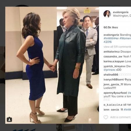 Eva Longoria combina moda y política de la mano de Hillary Clinton