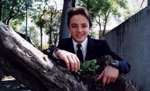 "En esa época era Martín el que tenía siempre todas las ventajas por ser hombre, y todas las niñas le gritaban en el escenario, y a mí me costó trabajo que los fans me conocieran, me respetaran. Y en la novela muchas veces era como ‘primero Martín, y luego todos los del grupo'", reveló.