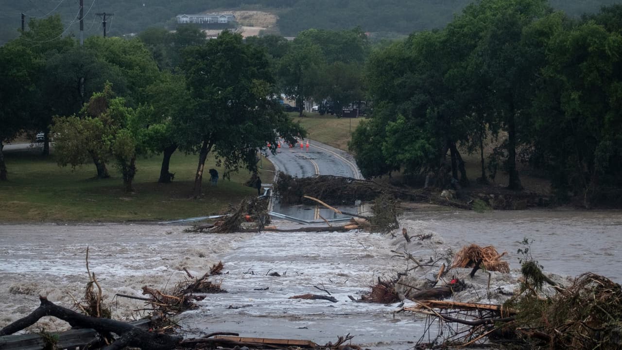 Emergencia en Texas: Al menos 2 muertos por lluvias e inundaciones; condado Kerr resiente por segundo año impacto del clima