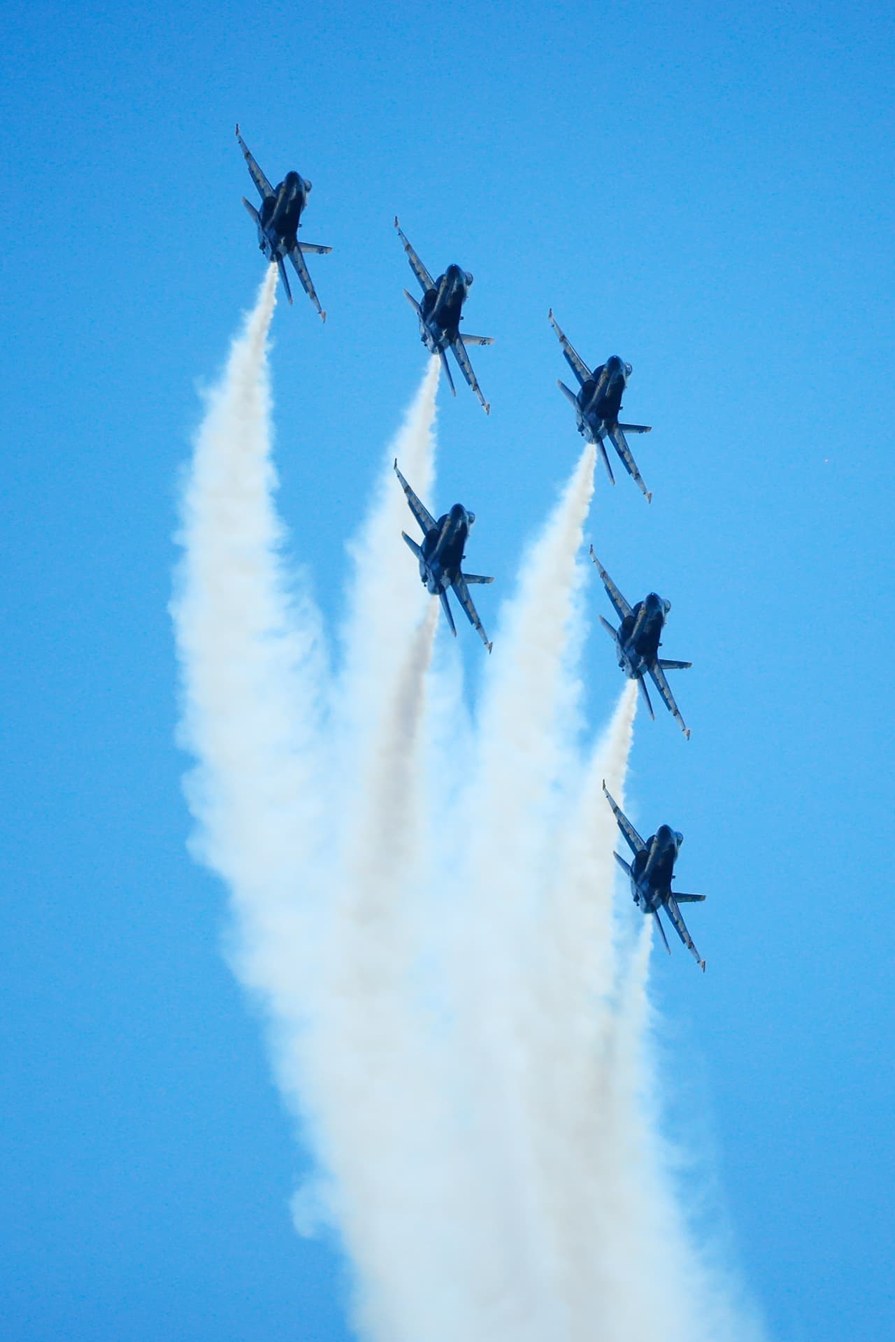 El espectáculo impresionante empezó a la 1:00pm y siguió por cerca de media hora.