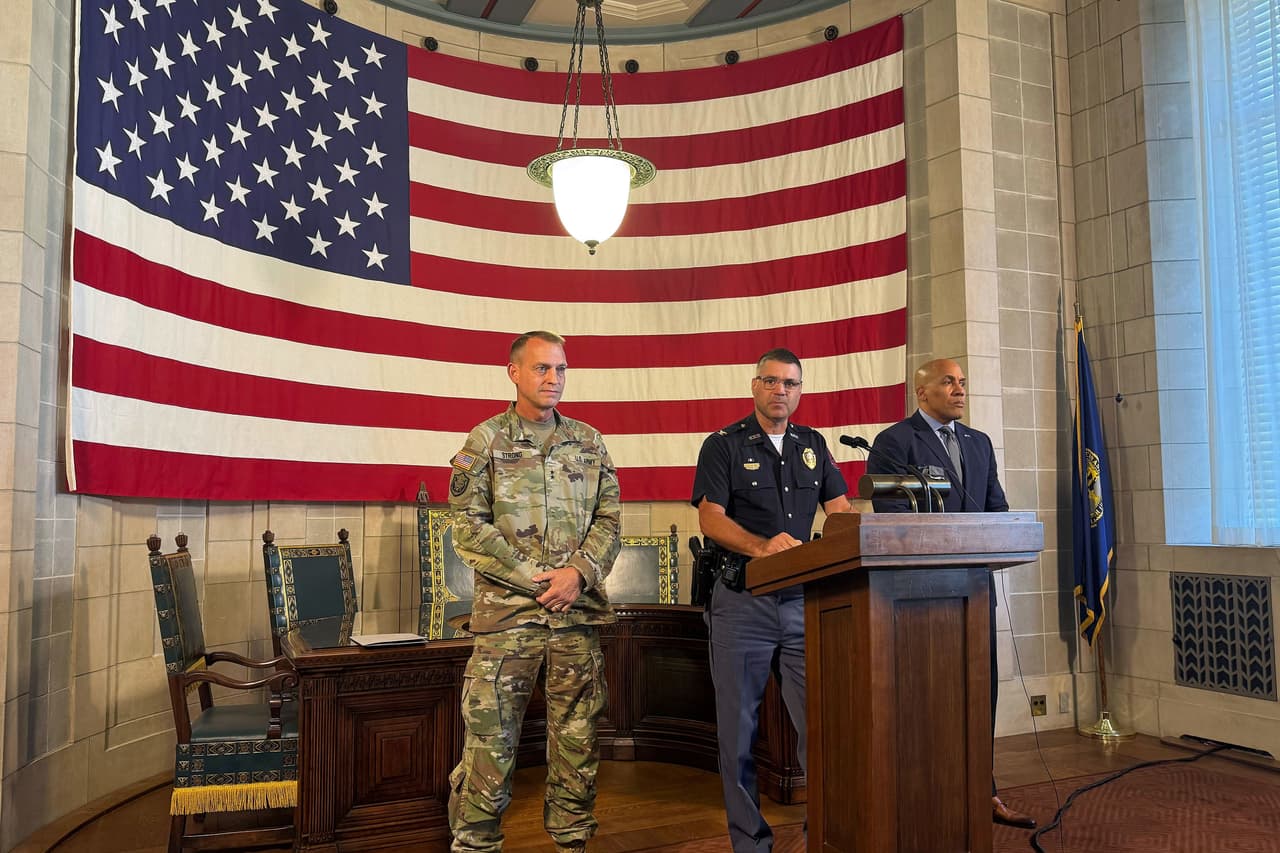 Nebraska anuncia plan para un nuevo centro de detención de inmigrantes llamado 'Cornhusker Clink'