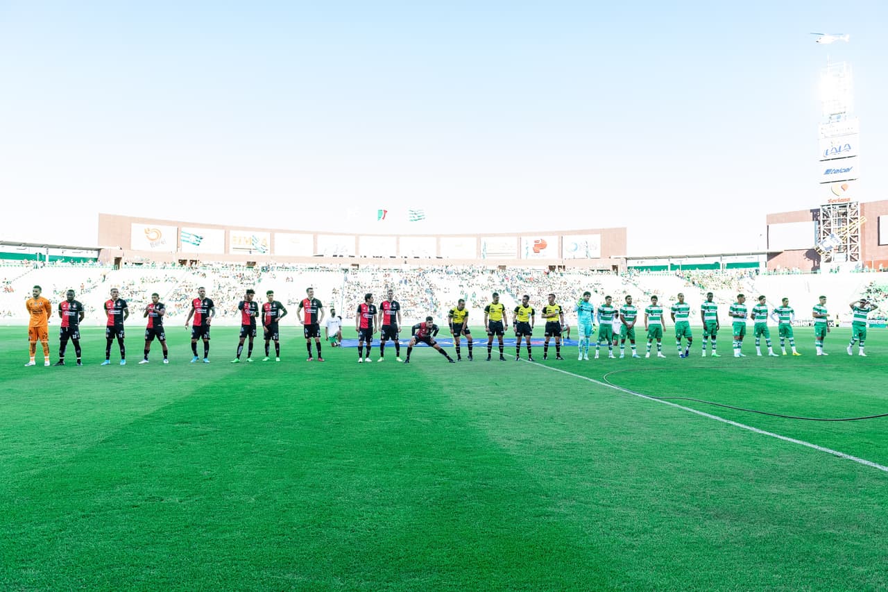 El enfrentamiento entre 'hermanos', en un gran marco.