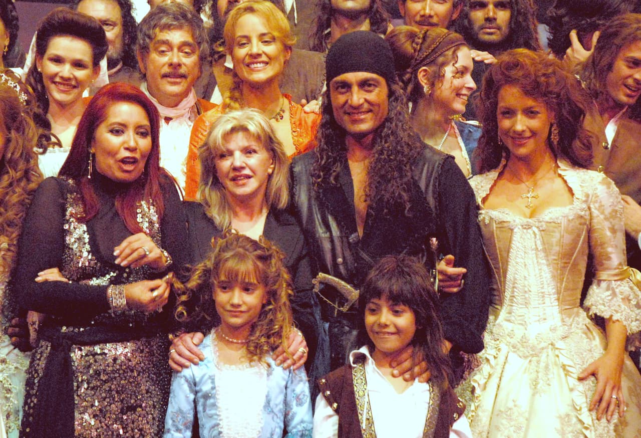 De acuerdo con diversos medios mexicanos, como Milenio y 
<b><a href="https://www.eluniversal.com.mx/espectaculos/muere-la-escritora-de-telenovelas-maria-zarattini" target="_blank">El Universal</a></b>, así como con algunas fuentes cercanas a Televisa, la escritora perdió la vida a los 64 años.