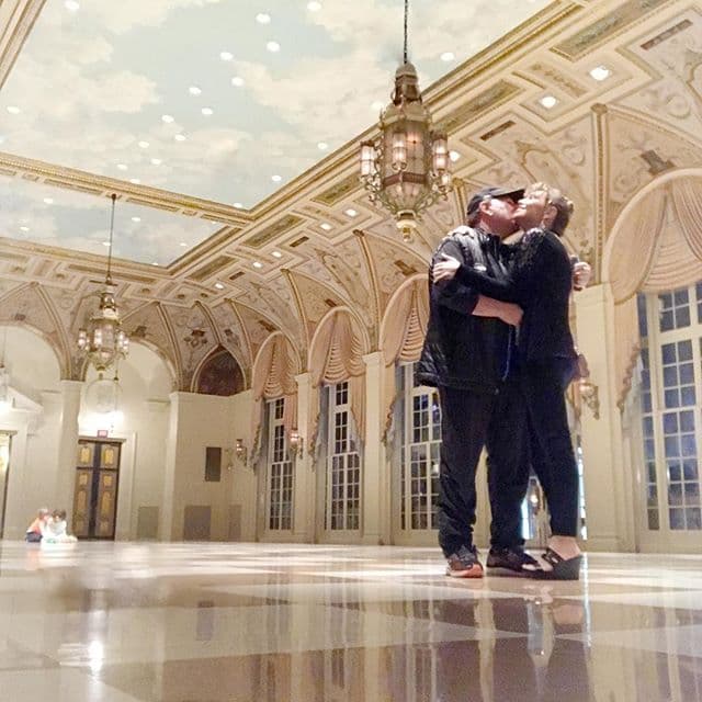 Es así como este par de famosos sigue celebrando el amor tras 16 años de matrimonio.