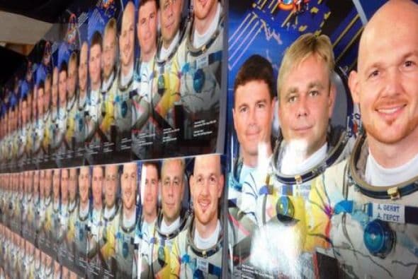 Un bunche de paquetes de prensa hacen una buena foto. Fotos: @astro_reid