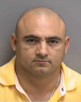 <h3 class="cms-H3-H3">Héctor Manuel Murcia Brizuela </h3>
<br>
<br>Este fugitivo de entre 48 y 51 años, oriundo de Honduras, por su vinculación con el cadáver de un hombre hispano que apareció bajo un paso elevado de una carretera en Baltimore, Maryland. 
<br>
<br>La agencia cree que Murcia tiene vínculos con Maryland, Carolina del Norte, México y Honduras. Además, asegura que ha entrado en Estados Unidos de forma ilegal y que podría responder al nombre de Edwin Addiel Santamaria.
<br>
<br>