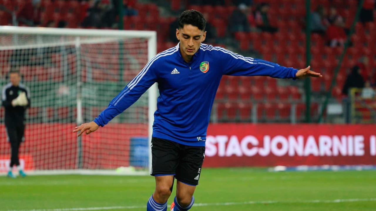 Santiago Naveda es titular con Miedz por primera vez desde noviembre 2022