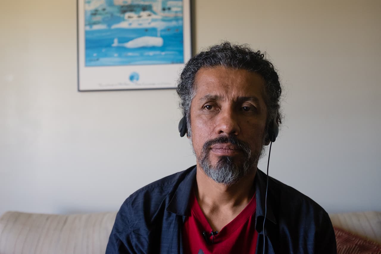 Traumas de la infancia se le "juntaron con ser indocumentado”, comentó Abad.