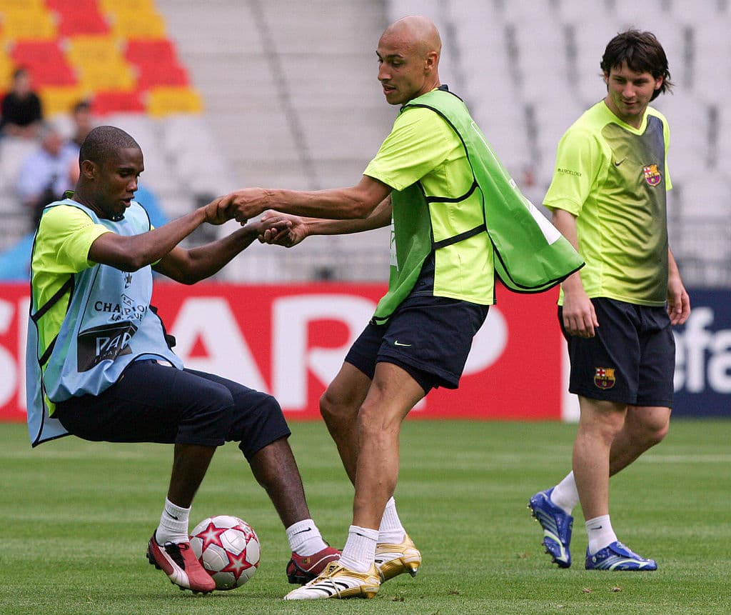 Henrik Larson y Leo Messi jugaron juntos en el Barcelona. Posteriormente jugó junto con Cristiano Ronaldo en el Manchester United.