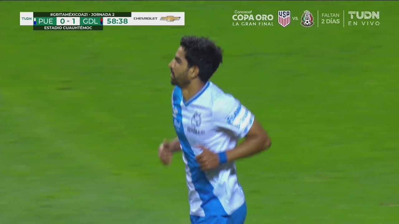 ¡Responde Puebla! Diego de Buen casi empata con un cabezazo peligroso