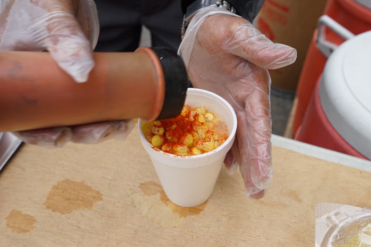 El vendedor dijo que desea respetar las leyes de NYC, pero sin una licencia, no es posible.