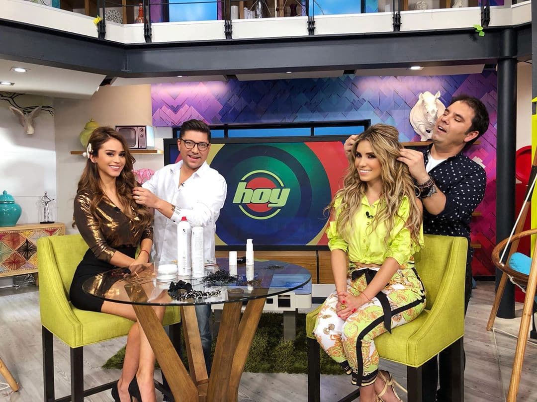 Asimismo, simpatizaron con la postura de Legarreta sus compañeros Pedro Prieto, Andrea Escalona y Yanet García.