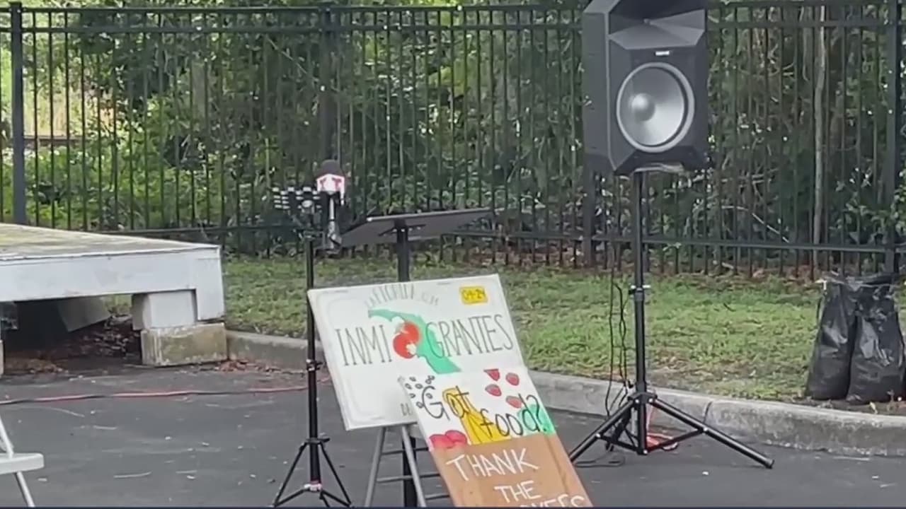 Mientras tanto, una vigilia honró el recuerdo de los trabajadores fallecidos en la tragedia.