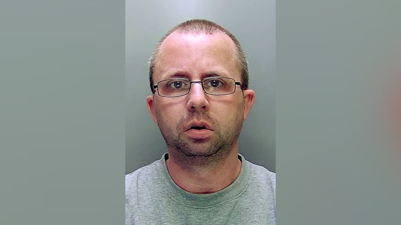 Buscó en Google "cuánto tiempo en prisión si degüello a alguien" y después asesinó a su madre