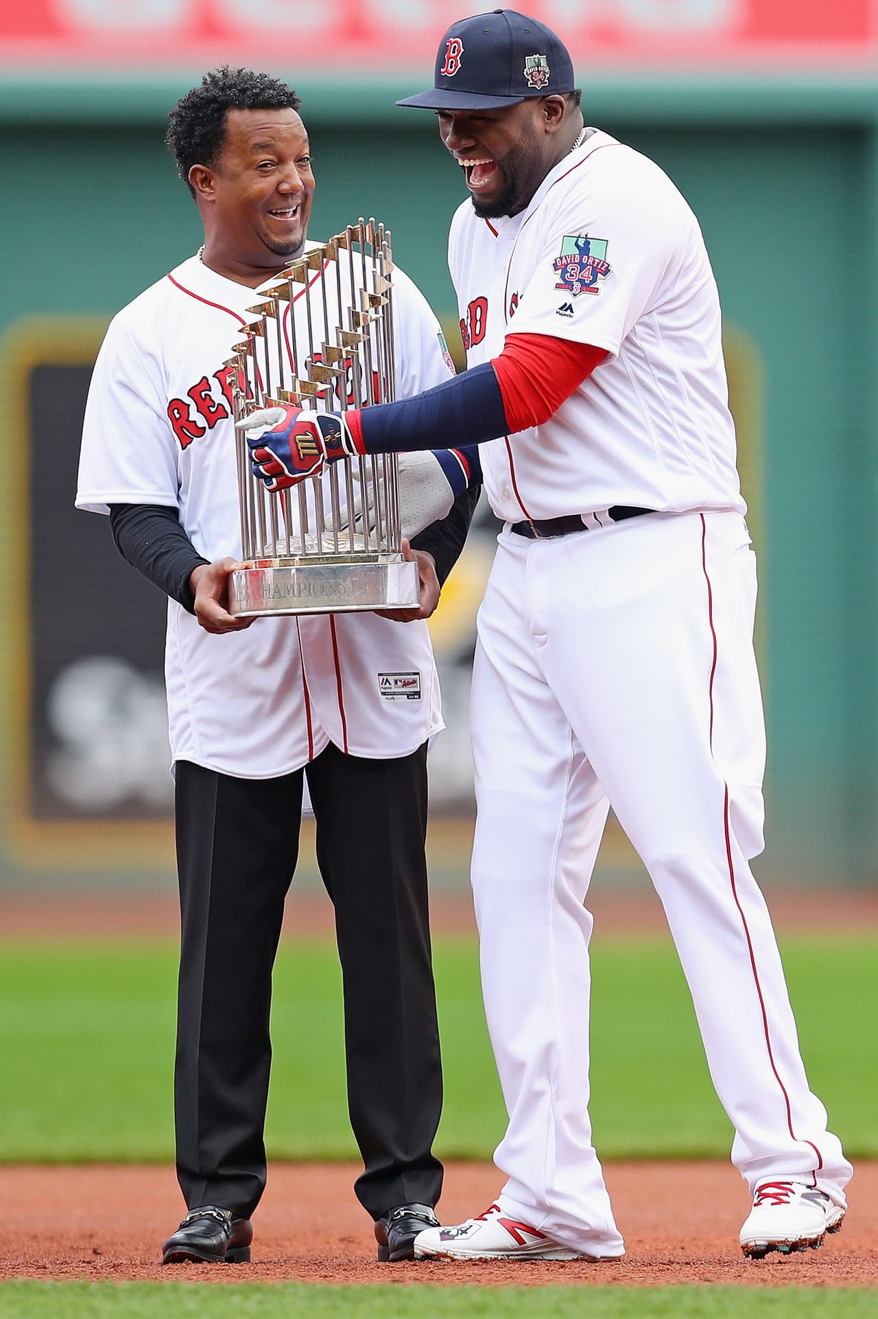 Durante la ceremonia, 'Big Papi' convivió con ex compañeros con los que consiguió grandes logros en las Grandes Ligas.